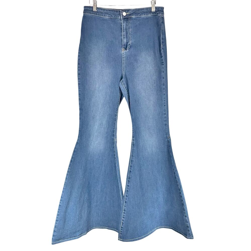 FREE PEOPLE We The Free Just Float On Flare Bell-Bottom Jeans Size 31 *hemmed*
